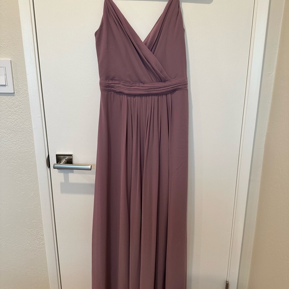 Dresses & Skirts - Elegant Mauve Sleeveless Maxi Dress